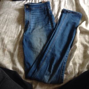 Light wash high waisted jeans