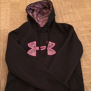 Under Armour sweatshirt