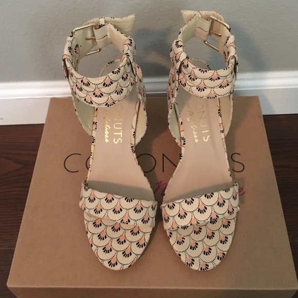 Coconuts by Matisse: Lupe