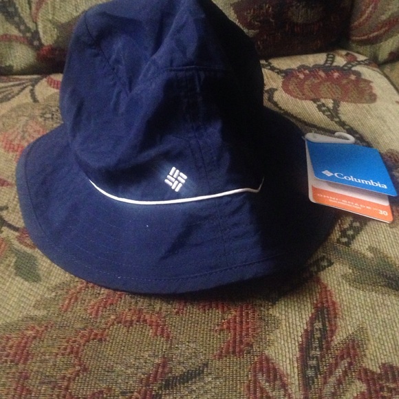 New with tag Columbia hat - Picture 1 of 4