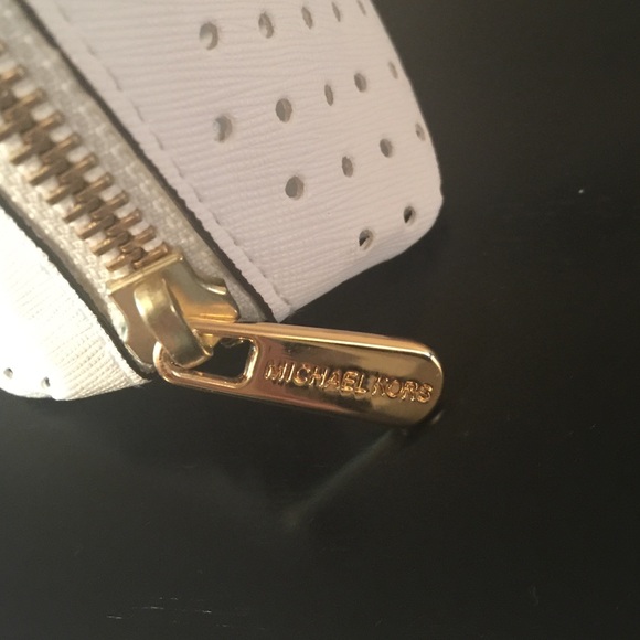 Cute little purse MK - Picture 2 of 2