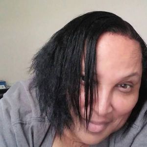 Meet your Posher, Cynthia