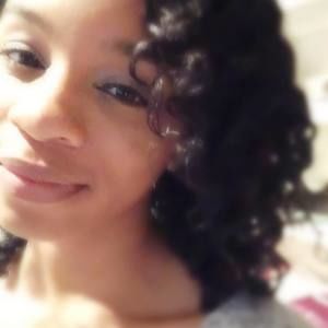 Meet your Posher, Alexis