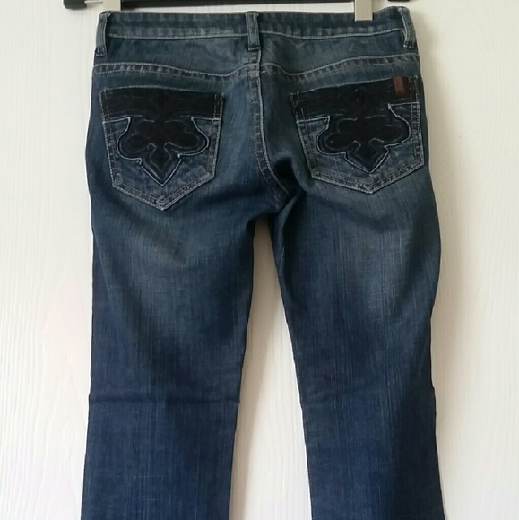 Jeans - Picture 2 of 3