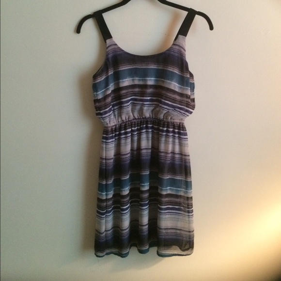 Spring /Summer Dress - Picture 2 of 4