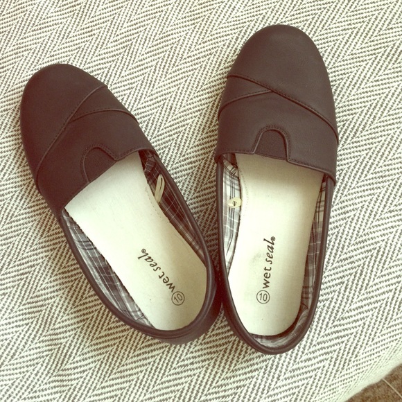 Leather black shoes