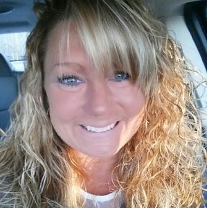 Meet your Posher, Ronni