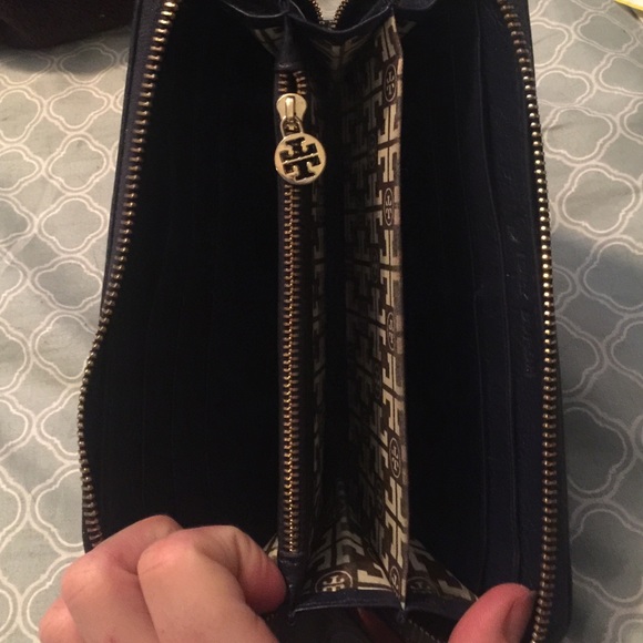 Tory Burch Continental wallet - Picture 2 of 2