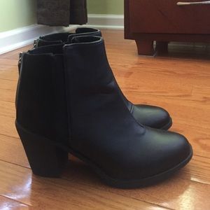 H&M black booties