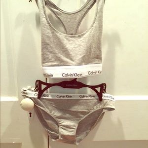 Calvin Klein matching set!!