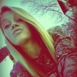 Meet your Posher, Courtney