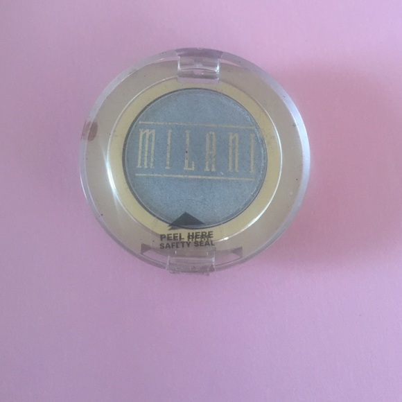 Milani eyeshadow 12 silver bullet