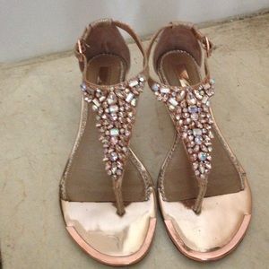 Beaded, shiny wedges