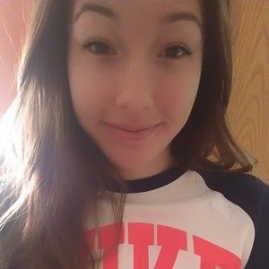 Meet your Posher, Lexi