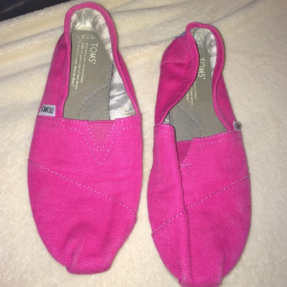 Pink TOMS