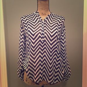 Chevron top