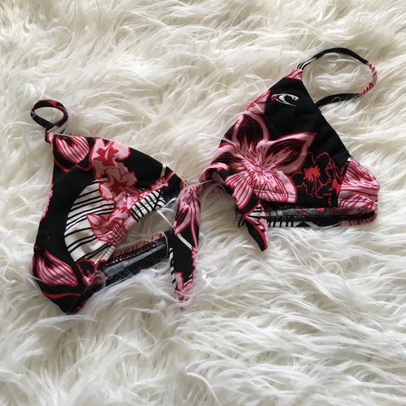 O'Neill Other - O'Neill Swim Top