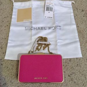 MICHAEL KORS SAFFIANO LEATHER ELSIE BOX CLUTCH