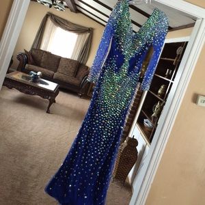 Size 4 Angela & Alison Prom Dress Evening gown