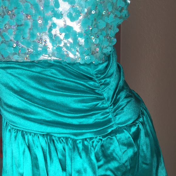 Dance Pageant size Girls 10 💜👑 Teal Sequence - Picture 3 of 4