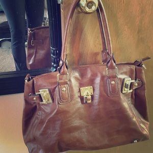 Brown purse NWOT