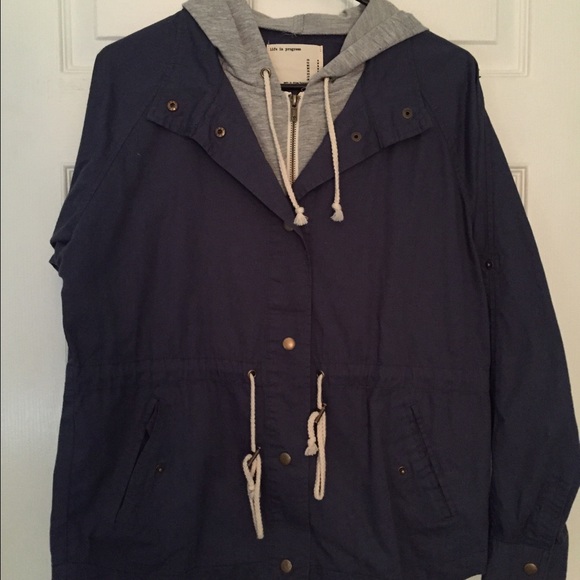 Light Utility Jacket with Sweatshirt Hood