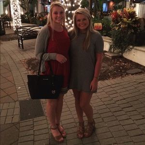 Meet your Posher, Casey