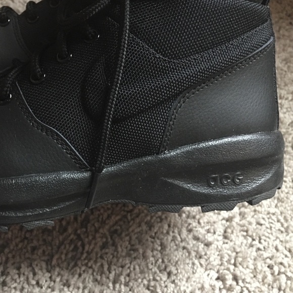Nike ACGs - Picture 4 of 4