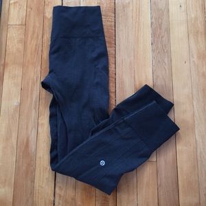 Ebb to street leggings, heathered black