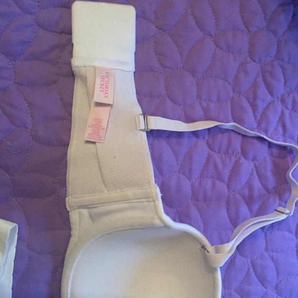 Victoria's Secret NWT panty and NWOT white bra set - Picture 3 of 4