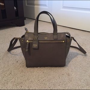 Fossil hand bag