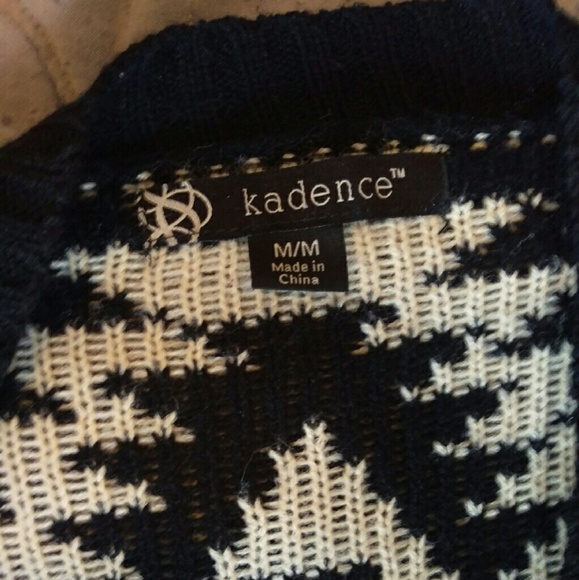 Black & White Aztec Open Cardigan - Picture 3 of 3