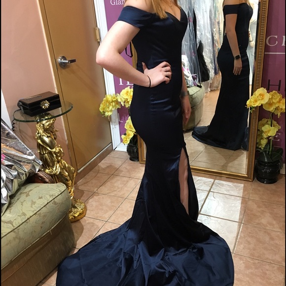 Portiaandscarlett dress not Sherri hill