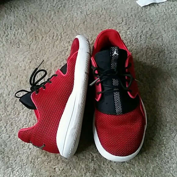 Jordan eclipse - Picture 3 of 3