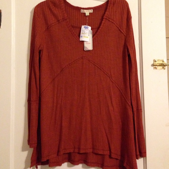 Cute rust colored top