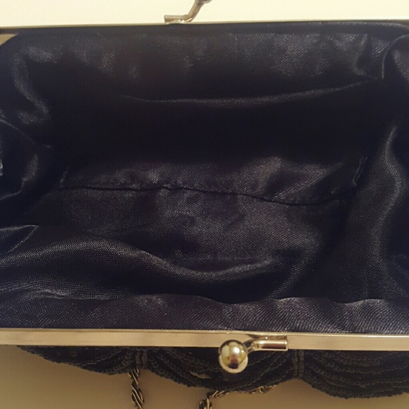 EVENING CLUTCH - Picture 2 of 2