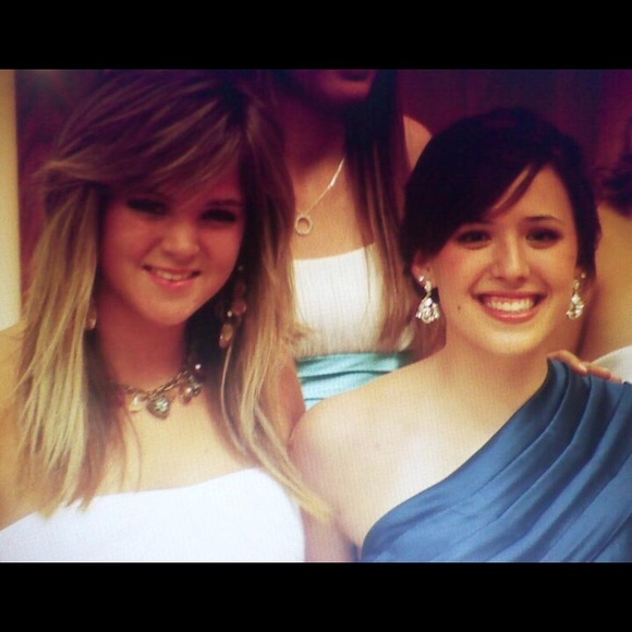 Meet your Posher, Angela - Picture 2 of 4