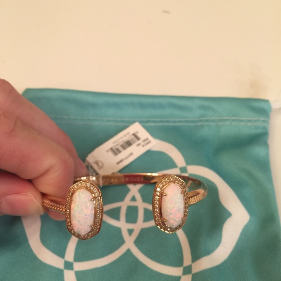 SOLD Kendra Scott White Kyocera Opal Erica NWT