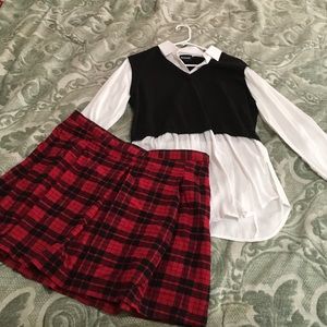 Pleated skirt