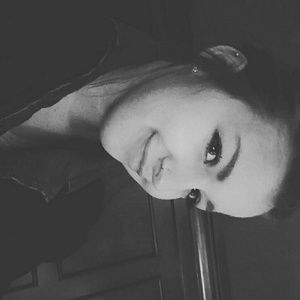 Meet your Posher, Marina
