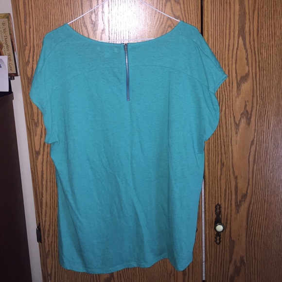 AE t-shirt - Picture 2 of 2