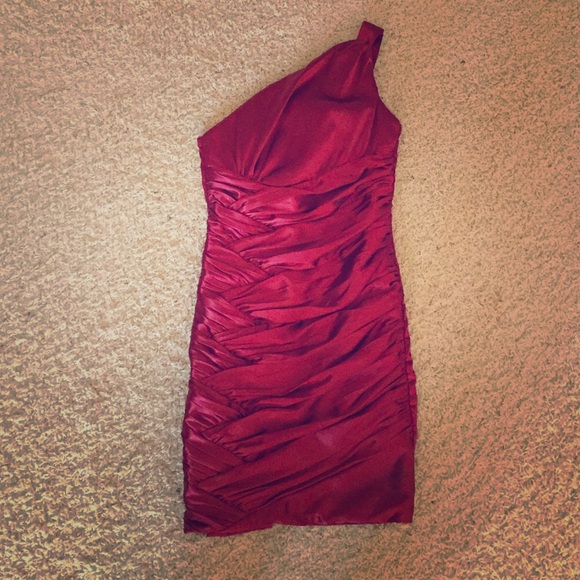 Dark red ruche one strap cocktail dress