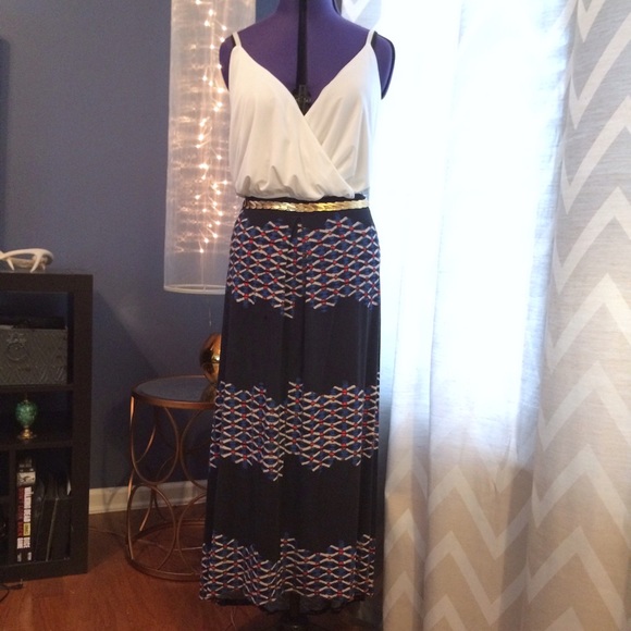 Adrianna Papell Dresses & Skirts - Adrianna Papell Abstract Print Maxi High Low Skirt