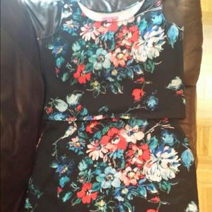 Betsey Johnson 2 piece outfit