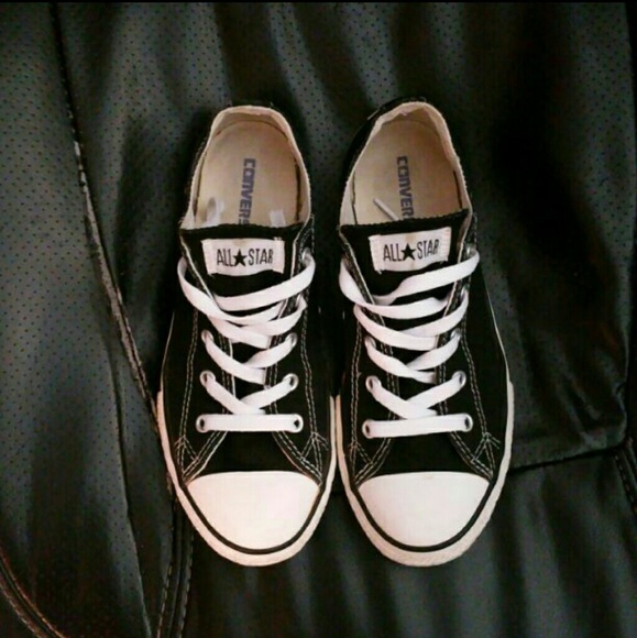 Converse classic black low top sneakers