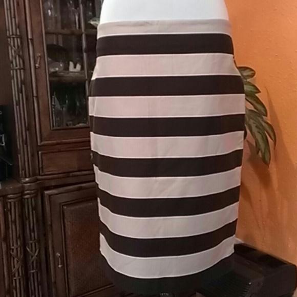 LOFT Dresses & Skirts - Nice Skirt LOFT