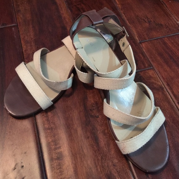 EUC Nine West sandals