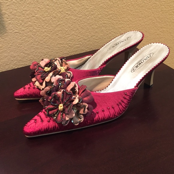 Stunning One of a Kind Mules💖💕💖 - Picture 1 of 4
