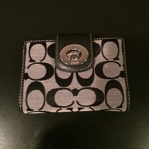 Coach wallet