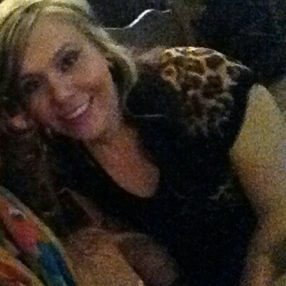 Meet your Posher, Krystal - Picture 1 of 1